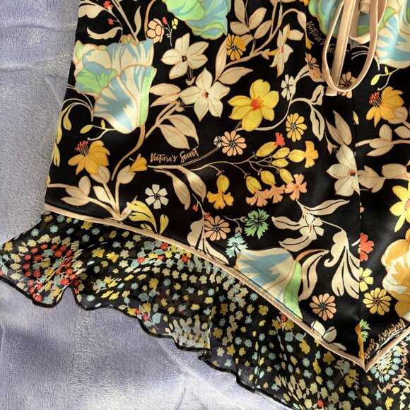 Victoria's Secret Flowy Floral Black Romper Teddy in XS - Picture 7 of 9